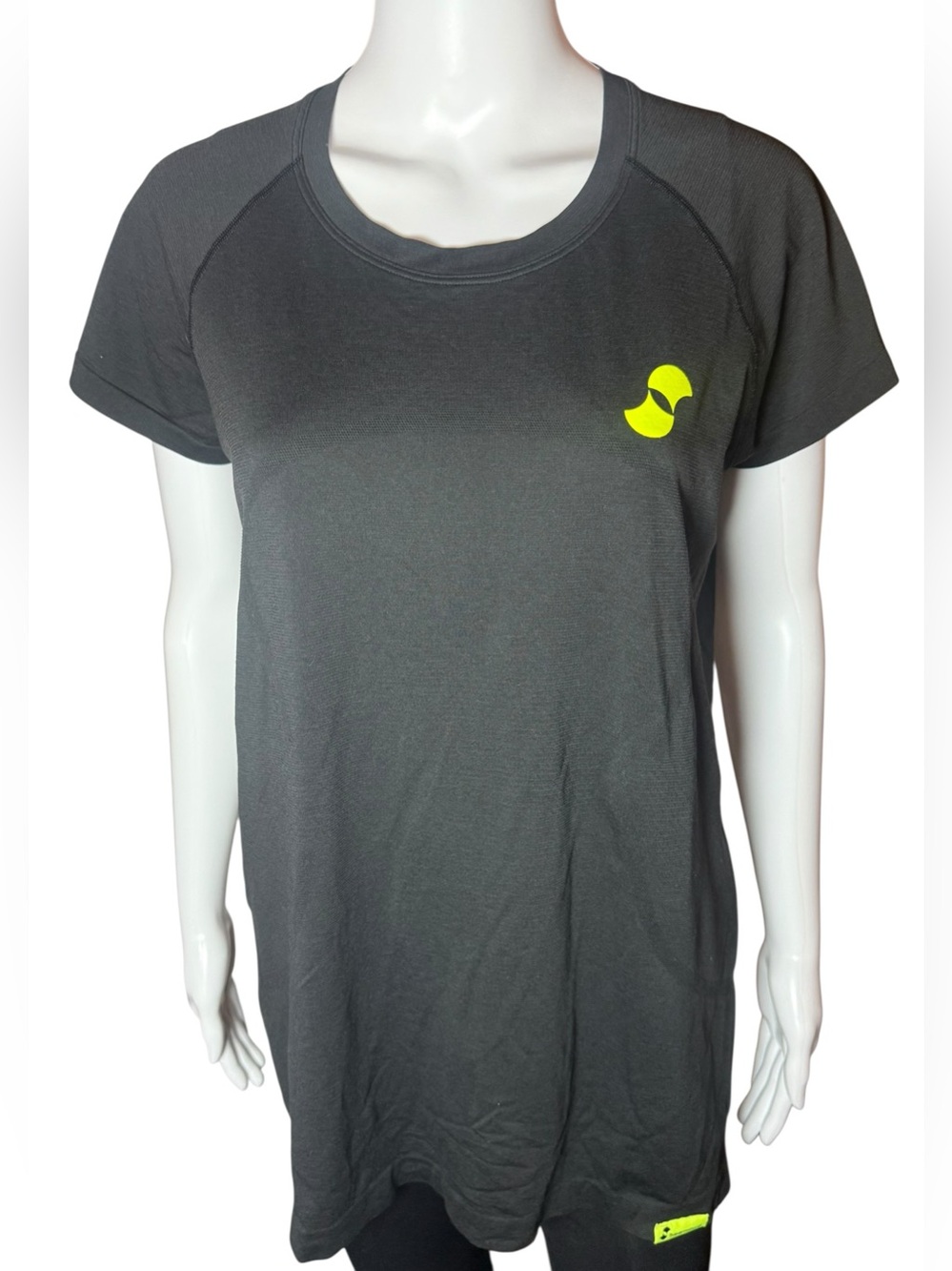 Lululemon Swiftly Tech x Supernatural VR Workout Tee Black Neon Logo Size 12
